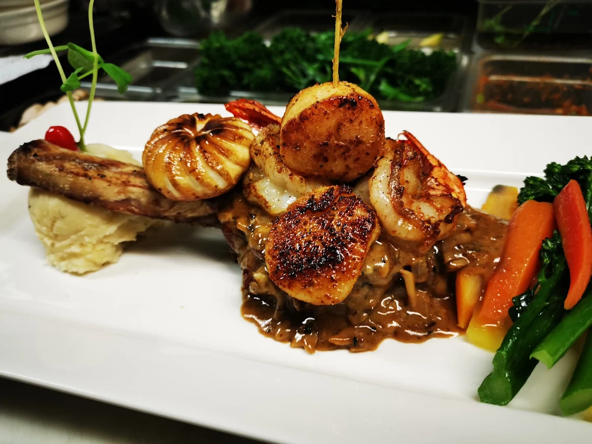 Bacon Wrap Jumbo Scallops, The Lake Grill