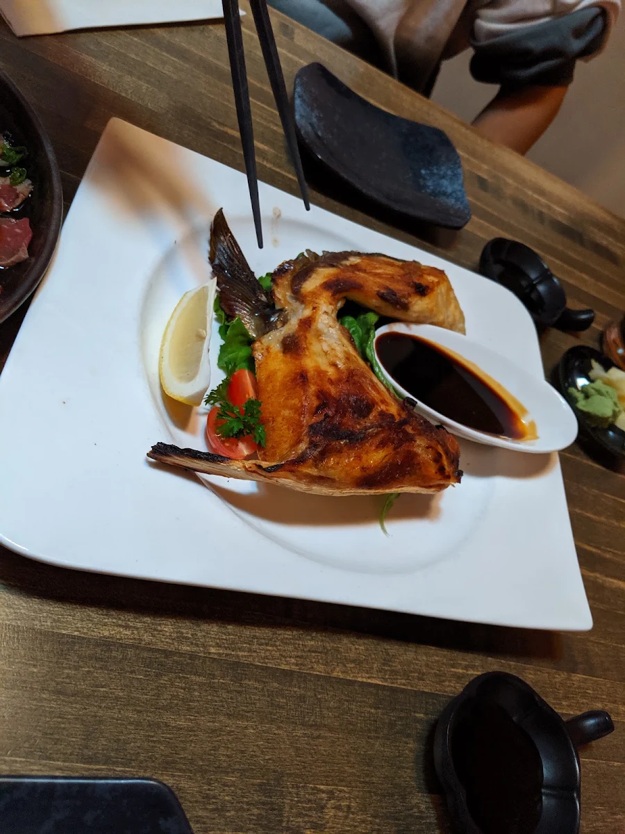 Hamachi Collar, Tanuki Kyoto Sushi