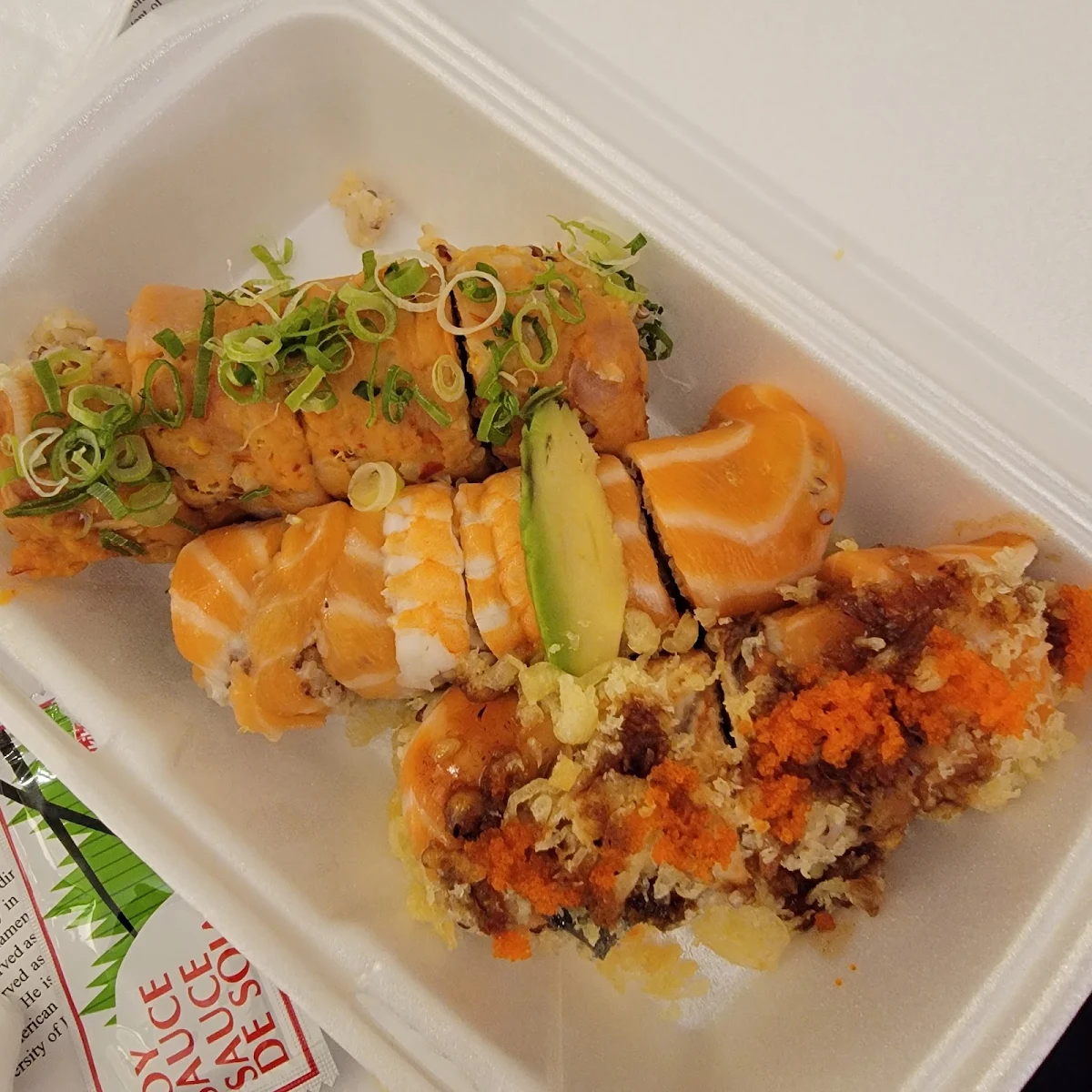 Maki Combo 12 Pieces, Tanuki Kyoto Sushi