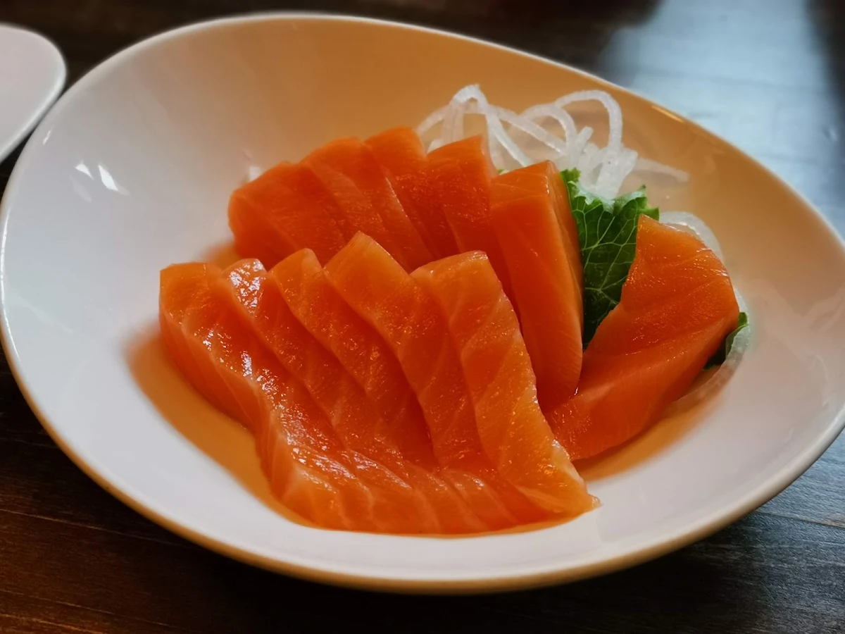 Salmon Sashimi, Tanuki Kyoto Sushi