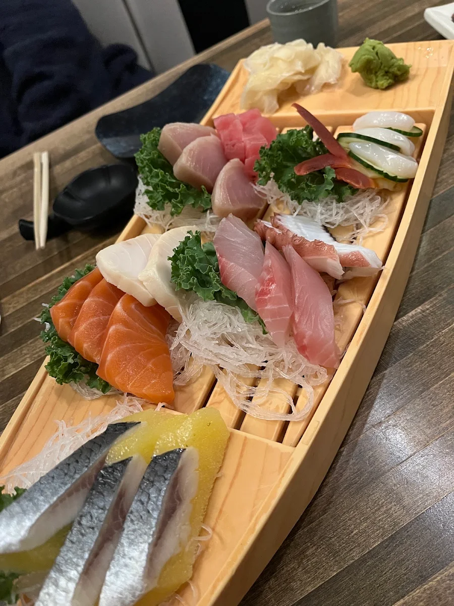 Sashimi Boat, Tanuki Kyoto Sushi