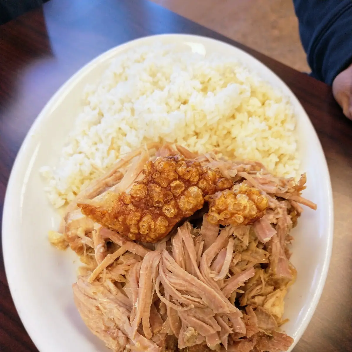 Lechón Asado Con Arroz Blanco