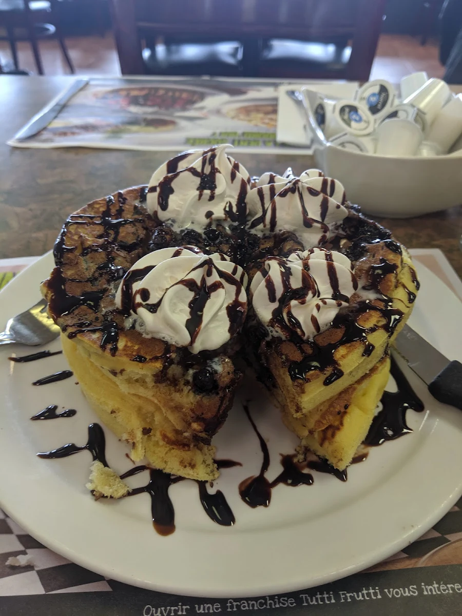 Blueberry Waffles With Chocolaté Lava