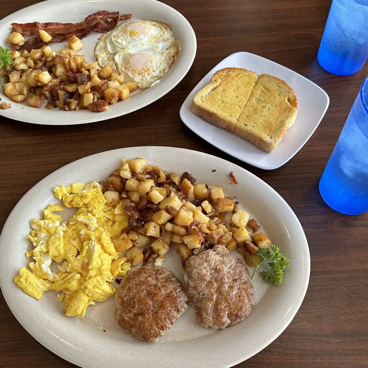 Regency’S Scrambled Eggs & Sausage Patty Breakfast