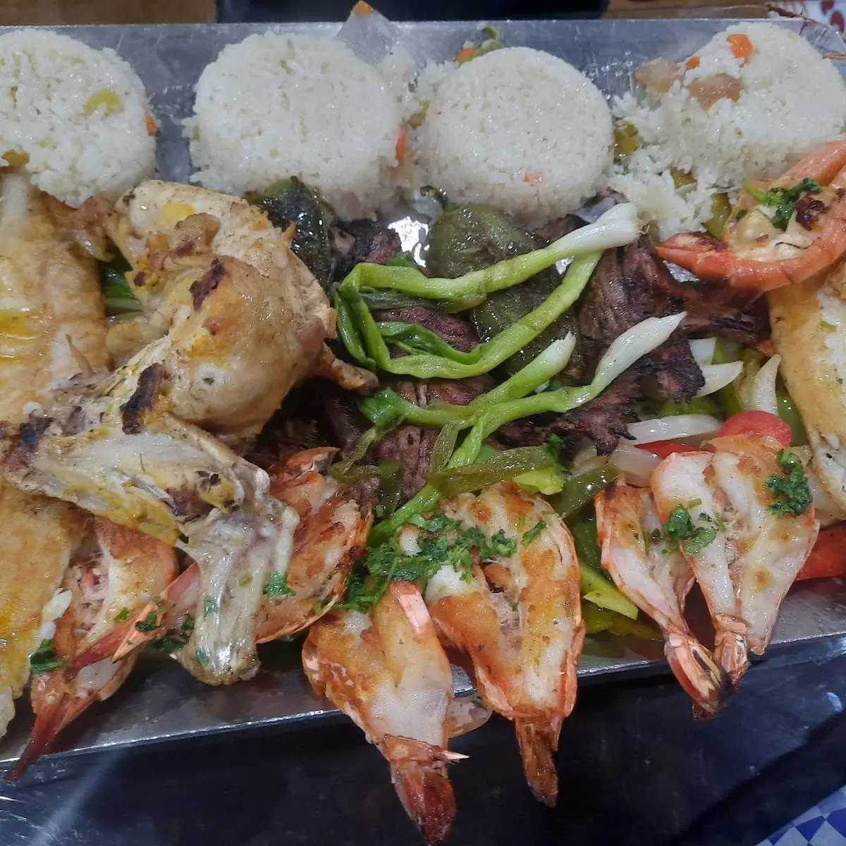 Parrillada Mixta De Mariscos