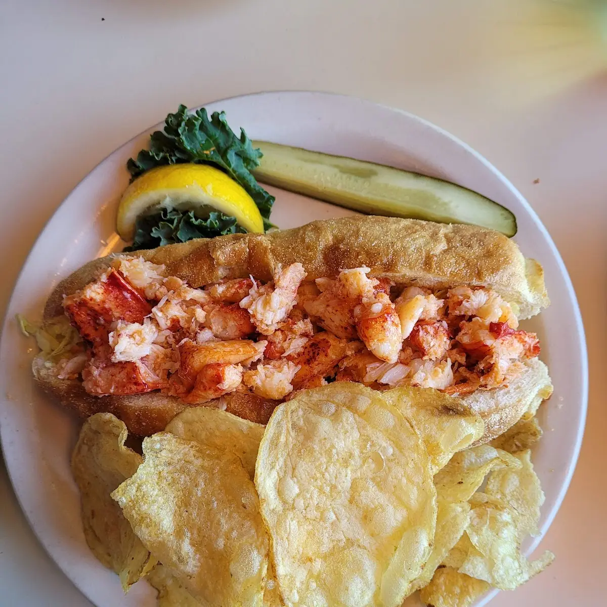 Lobster Roll with Chips