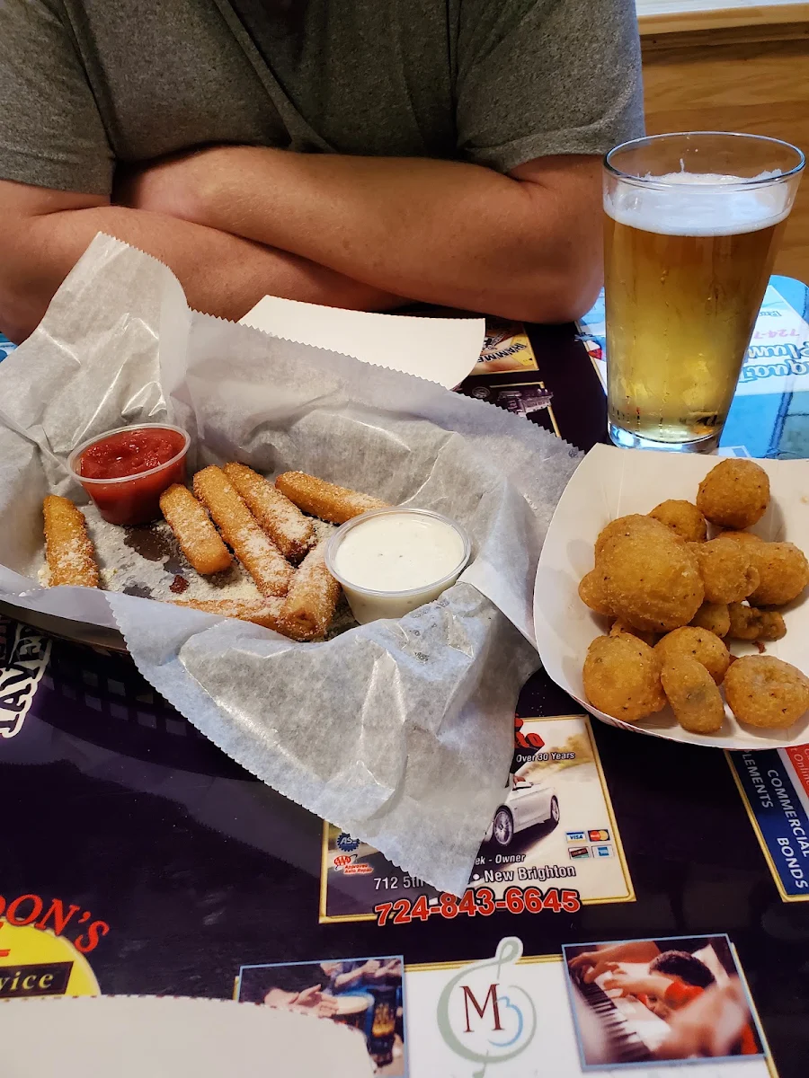 Fried Mozzarella Sticks and Fried Mushrooms