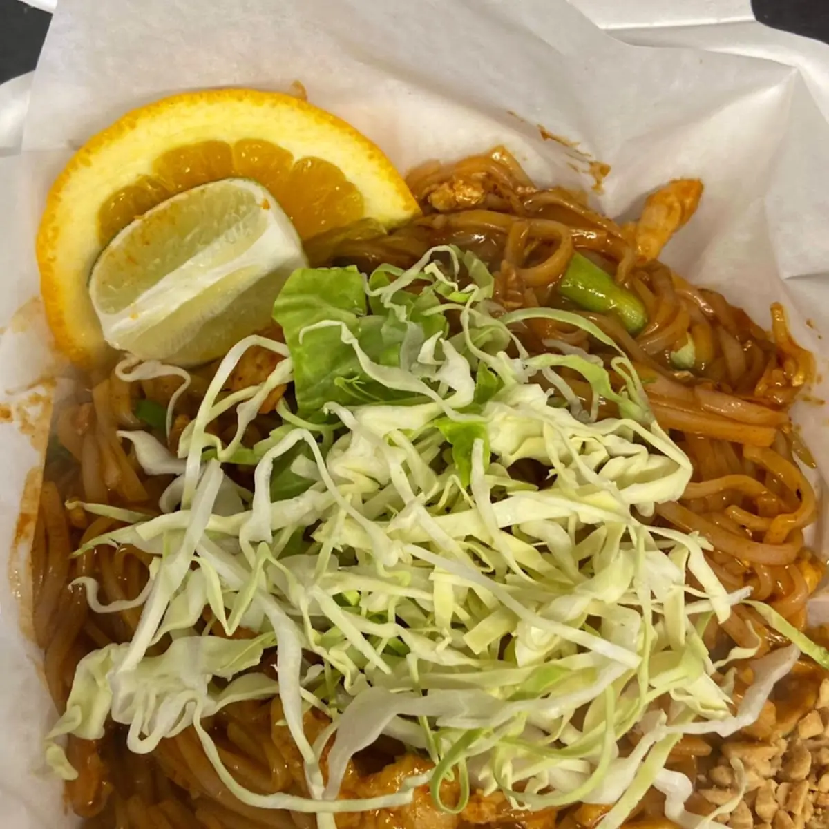 Mhee Leung Pad Thai