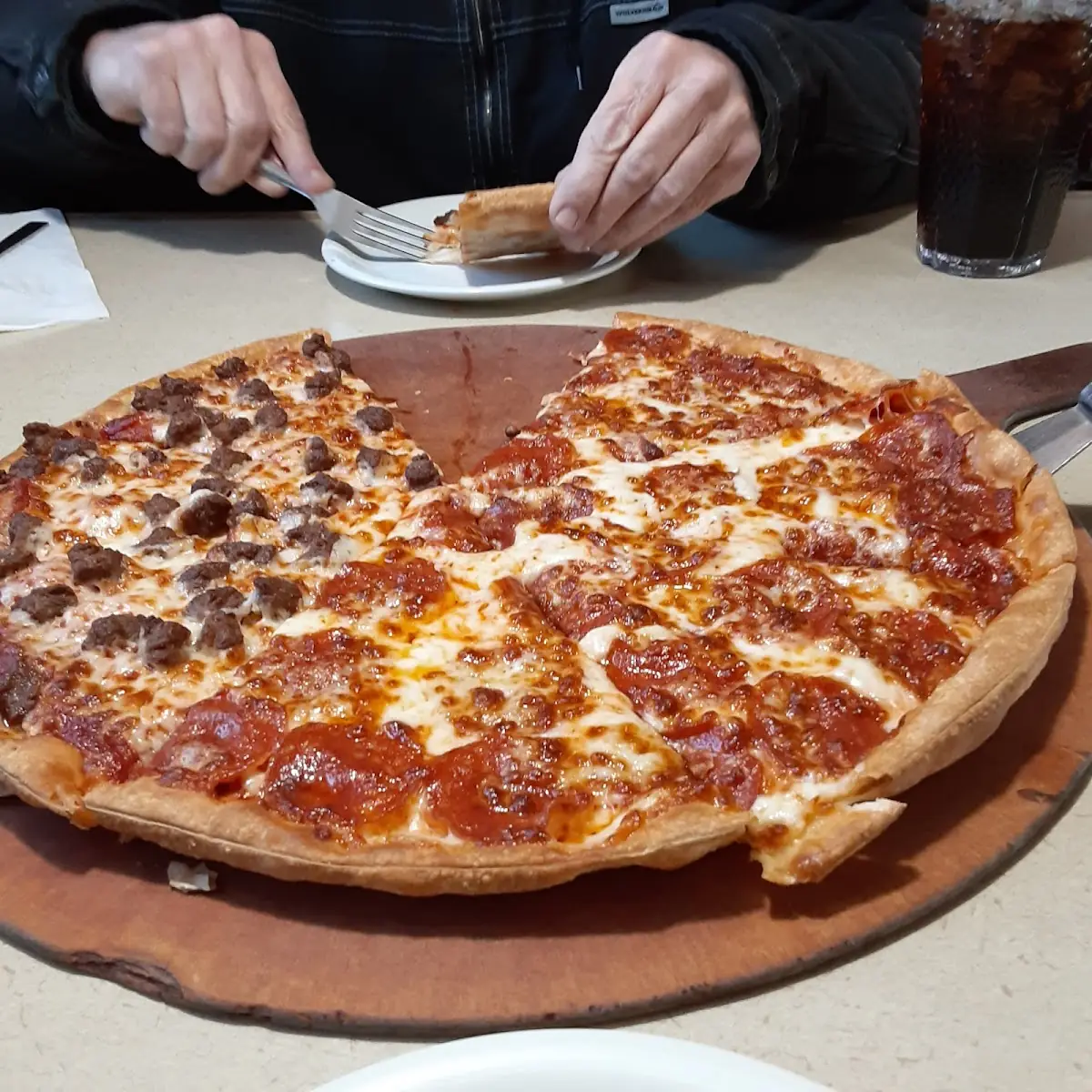 Thin Crust Pizza 1 2 Beef & 1 2 Pepperoni & Extra Cheese