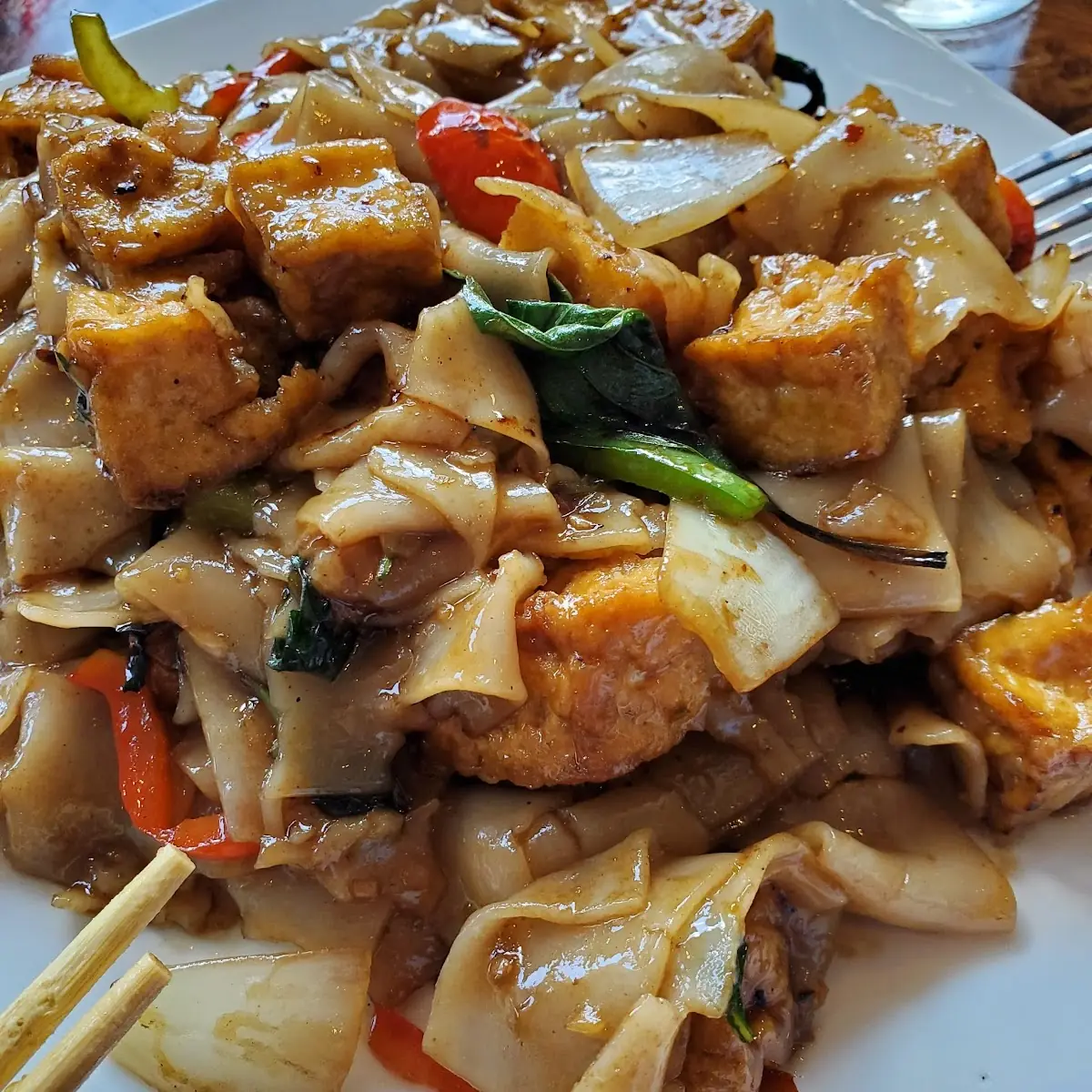 Drunken Noodles with Tofu
