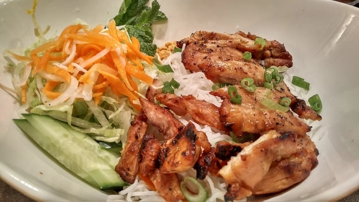 Grilled Chicken Vermicelli