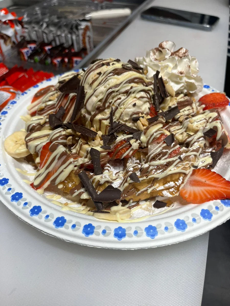 Highlights, Buns N Cones Desserts - Scarborough