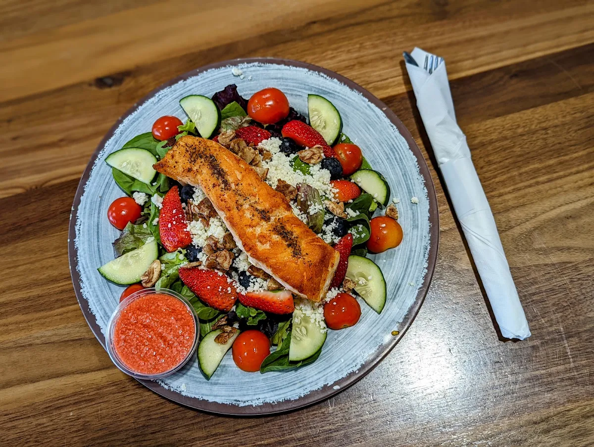 Seared Salmon Salad