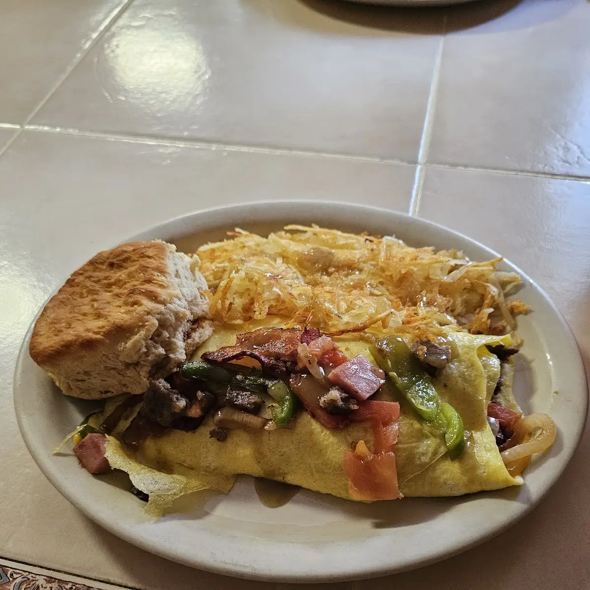 Western Omelet with Hash Browns