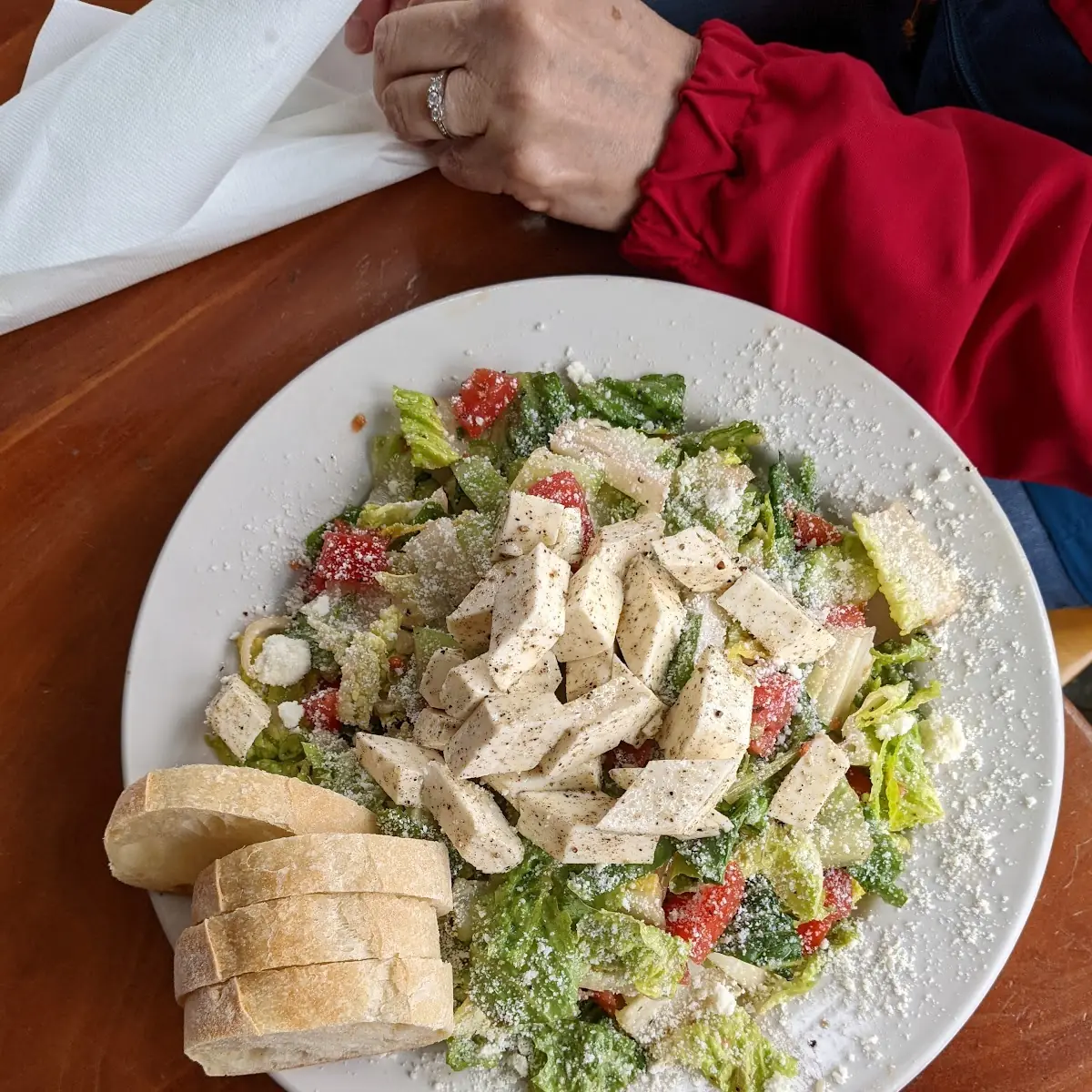 Martini's Classic Grilled Chicken Salad