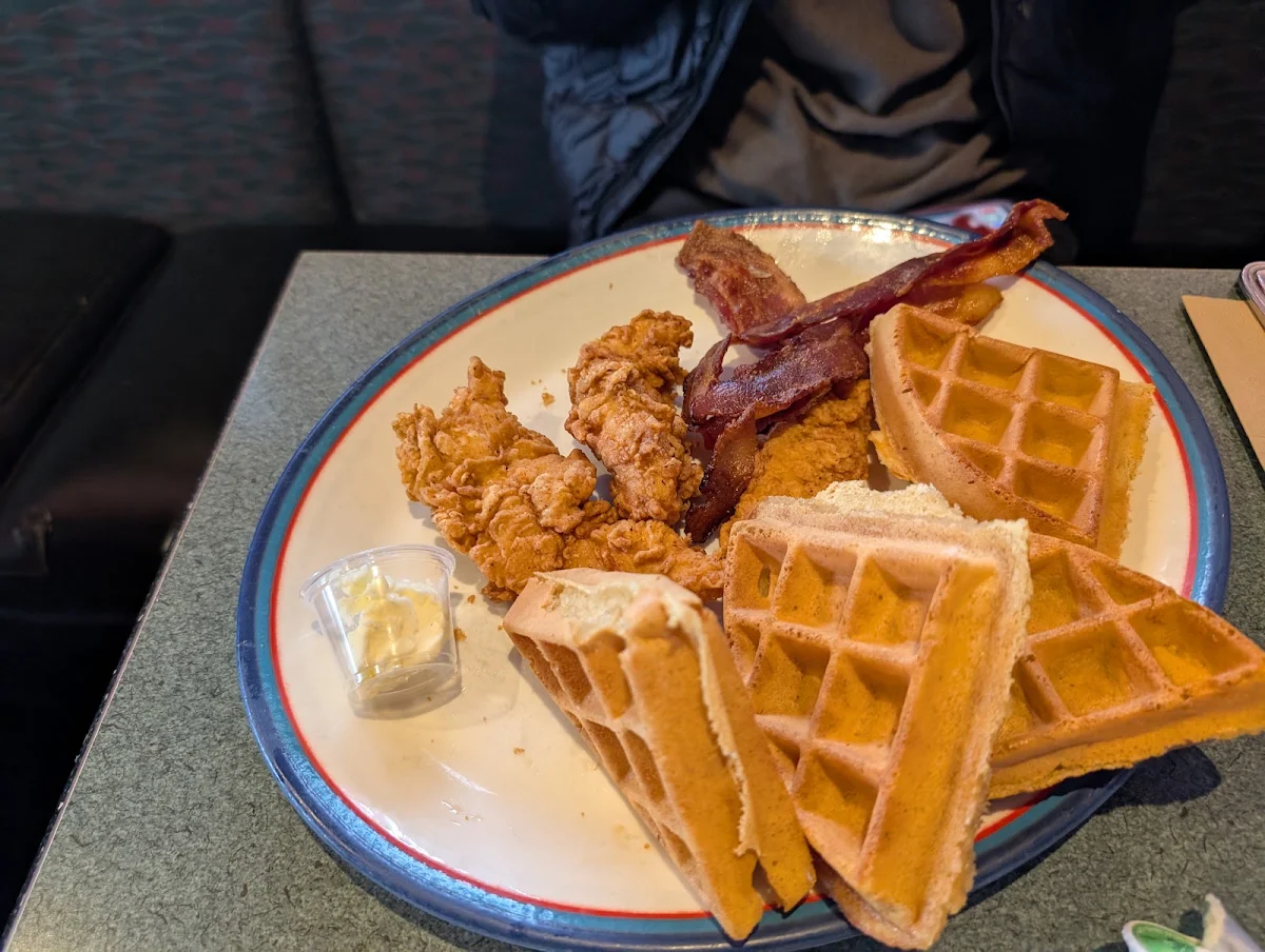 Highlights, Ricky's All Day Grill - Walnut Grove