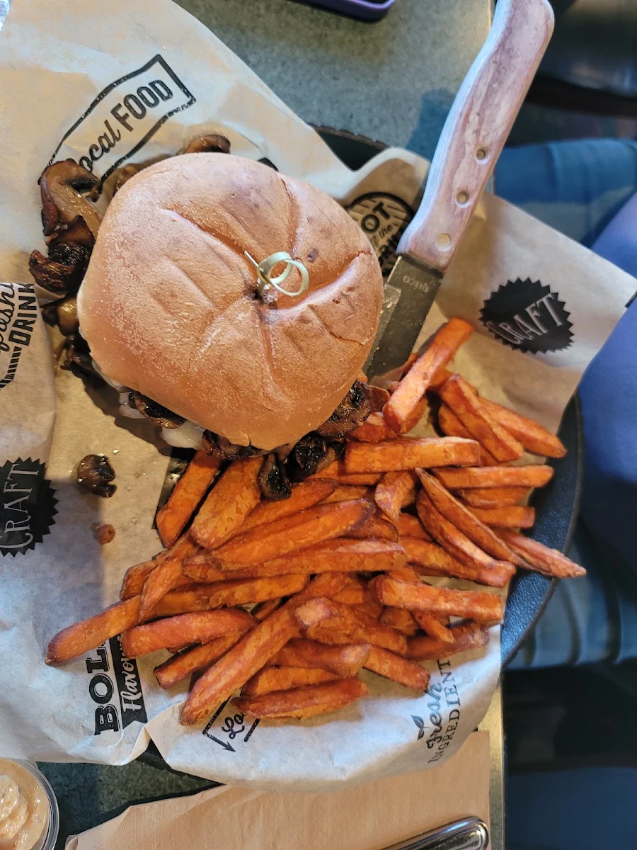 Highlights, Ricky's All Day Grill - Walnut Grove