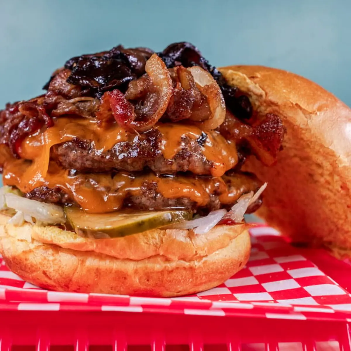 Highlights, Simon’s Prime Hamburger