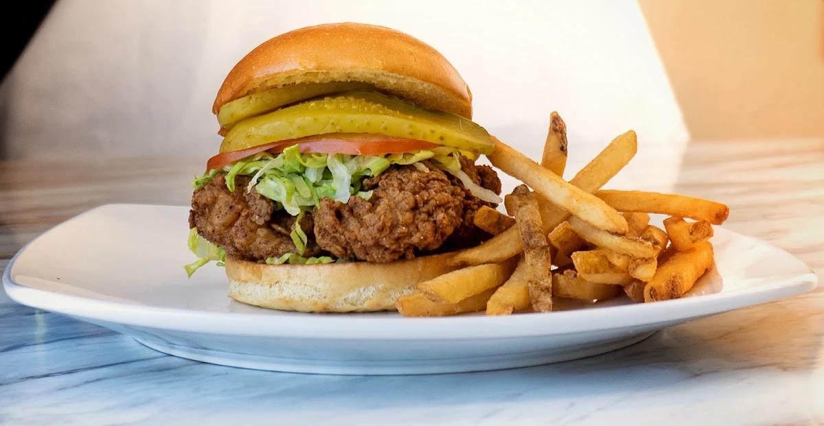 Lulu's Cheeseburger, Lulu's Kitchen