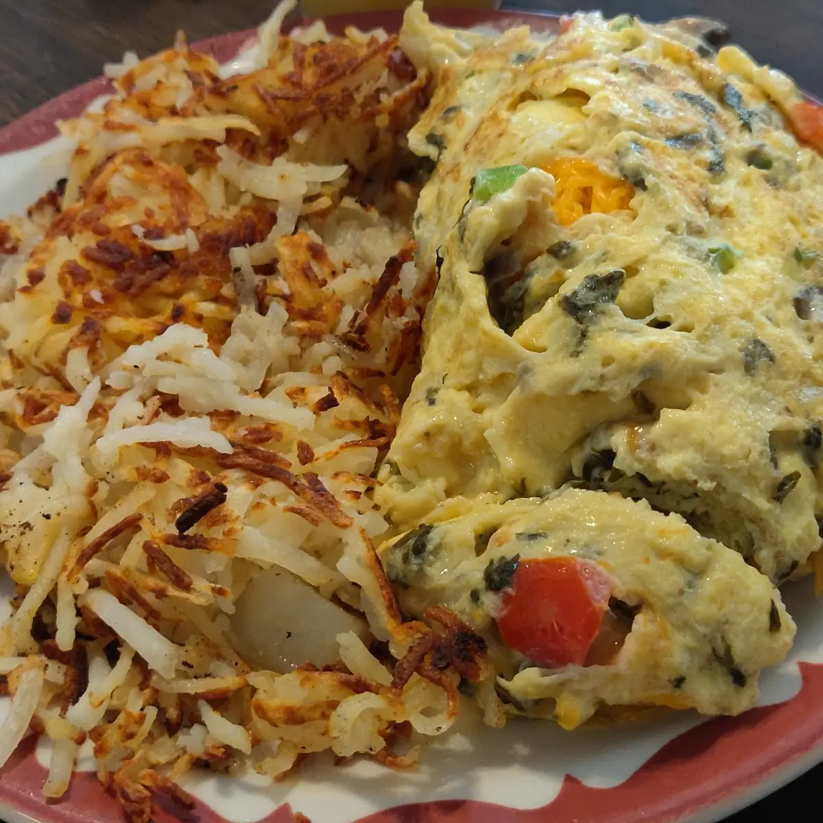 Veggie Omelet with Hash Browns