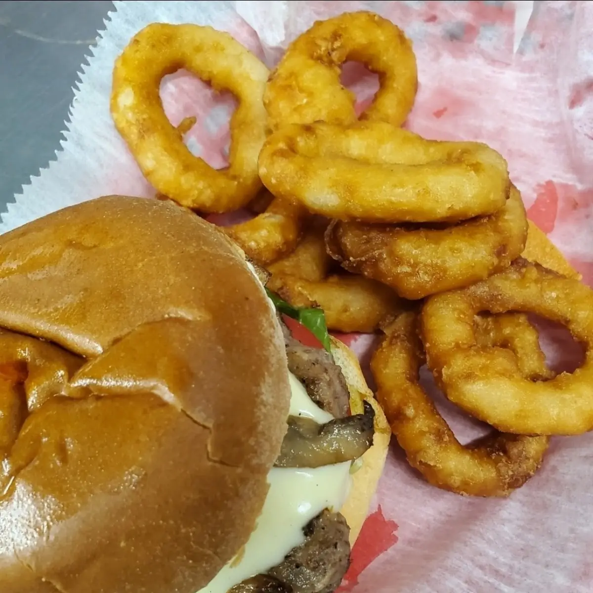 Mushroom Swiss Cheeseburger