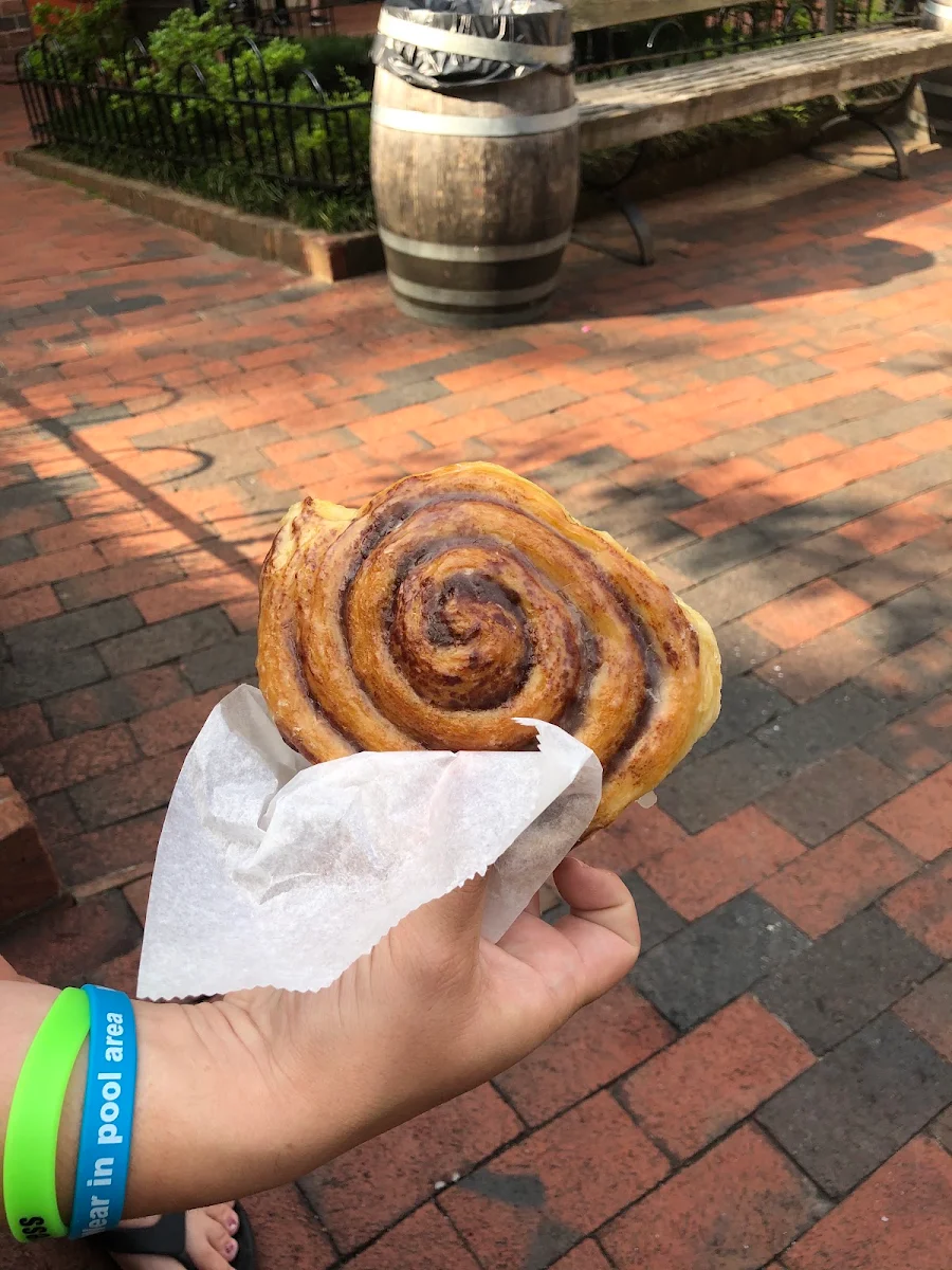 Cinnamon Roll