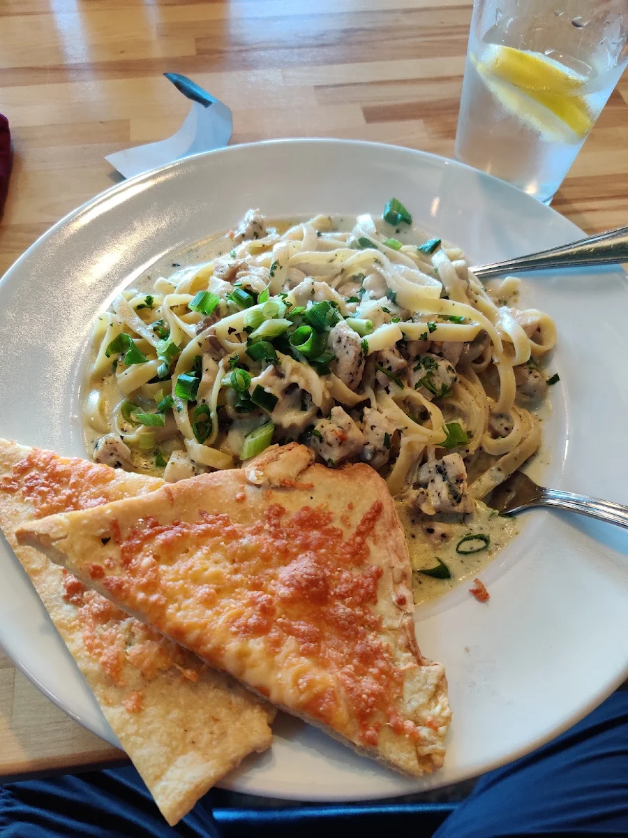 Chicken Fettuccine Alfredo