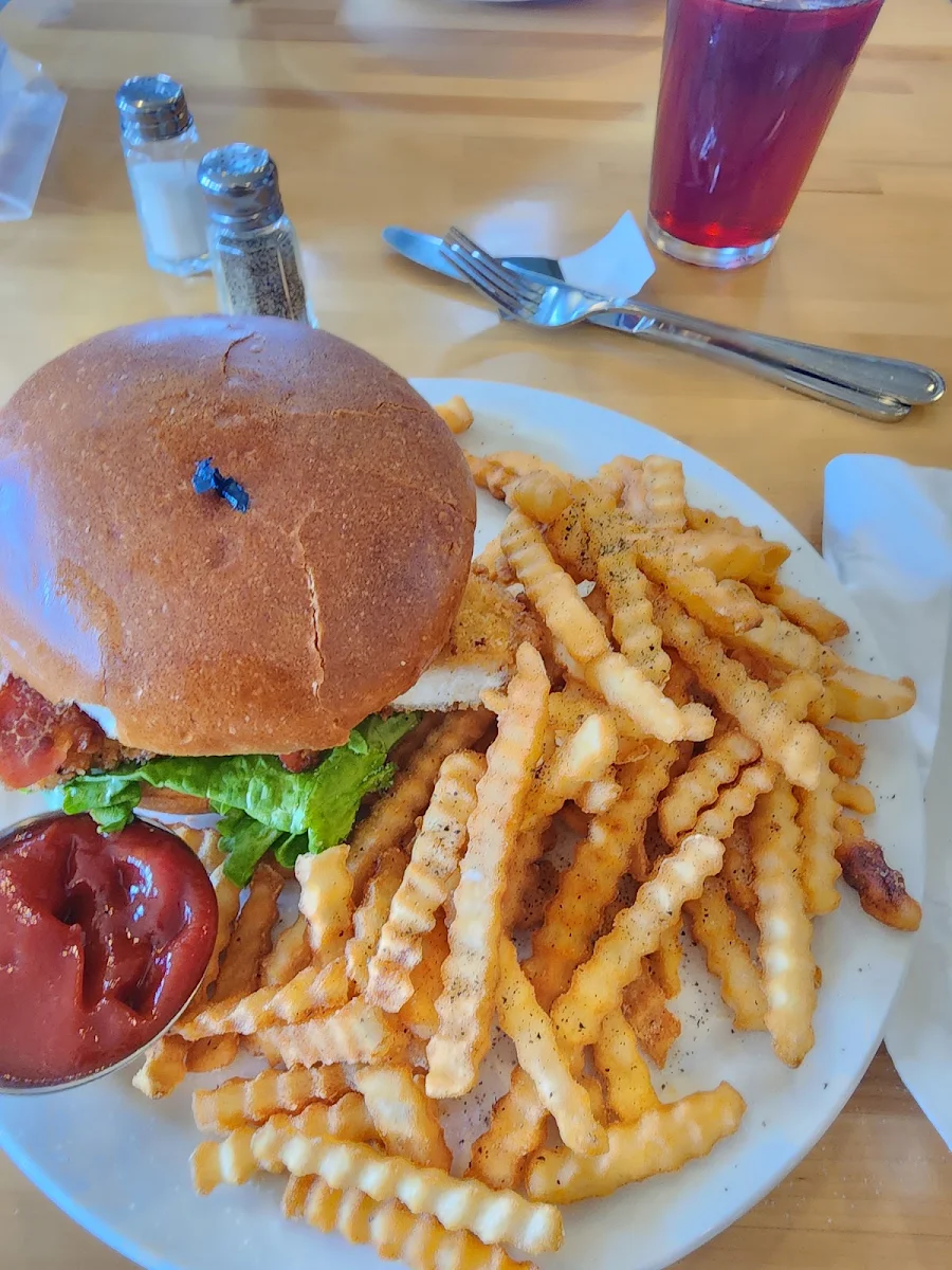 Crispy Chicken Burger with Bacon N Cheddar