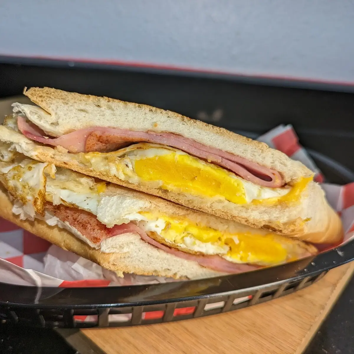 Jamón Queso Y Huevo Ham Cheese & Egg