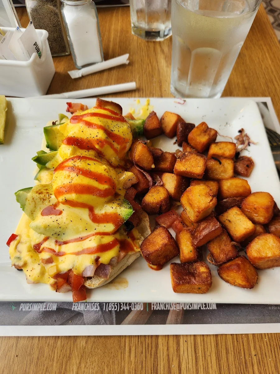 Fried Chicken Benedict Bénédictines Poulet Frit