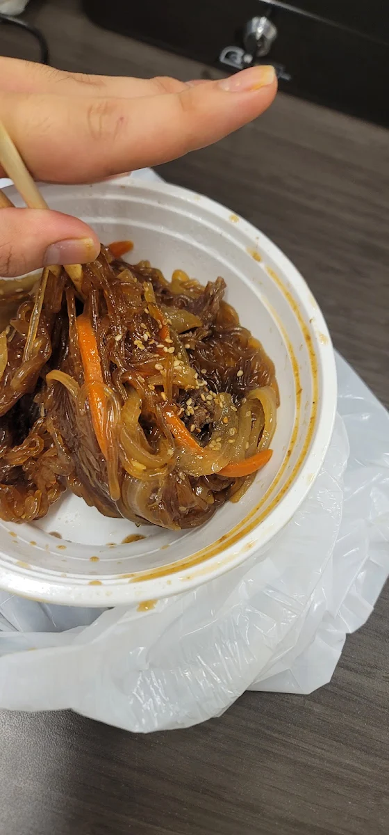 Japchae, Oyaji Sushi (à la carte)