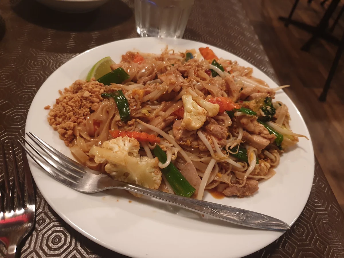 Highlights, Thai by Night