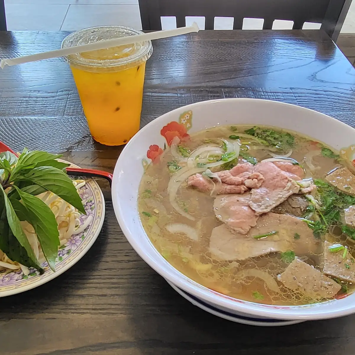 Pho DAC Biet XE Lua