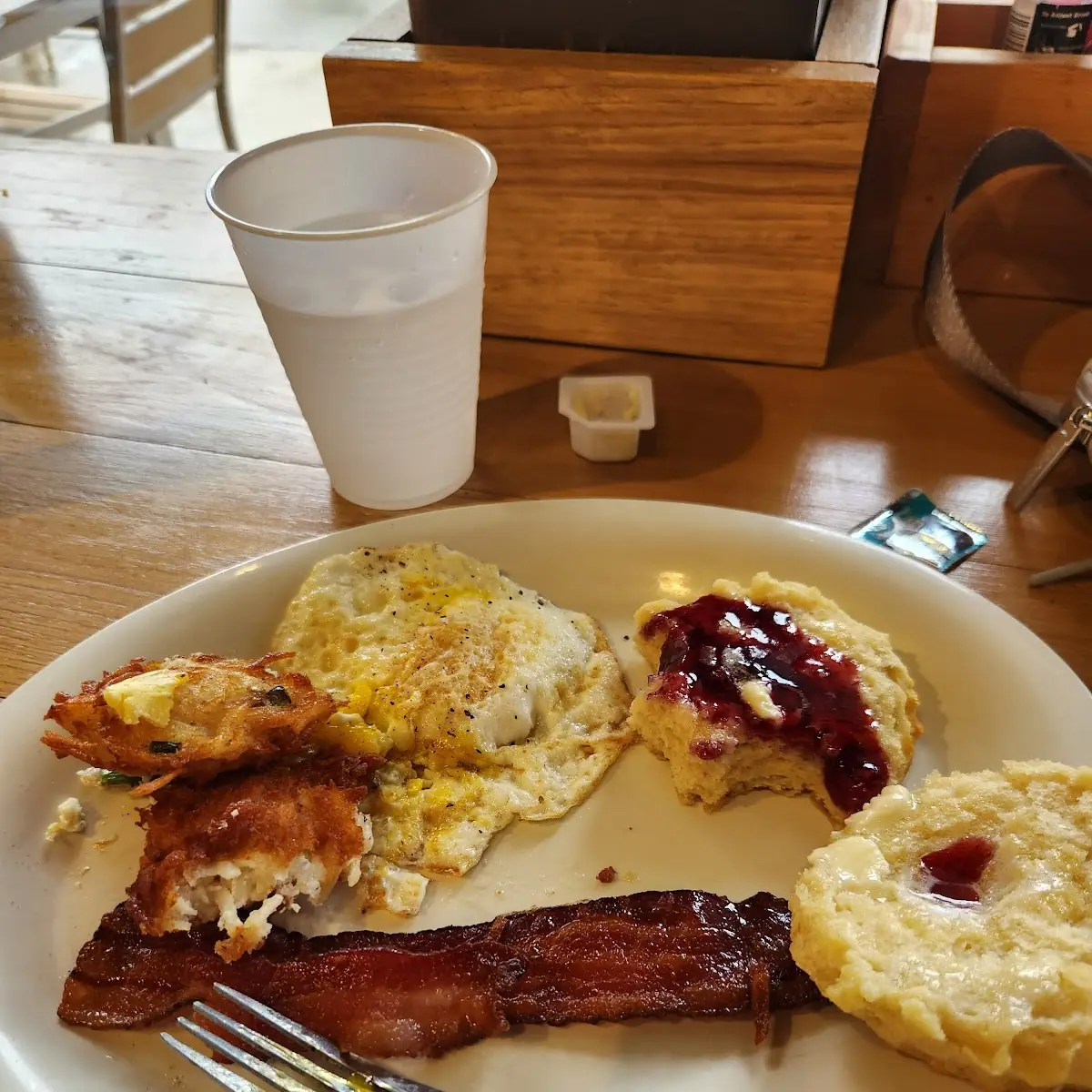 Eggs Hashbrown Bacon Cinnamon Roll