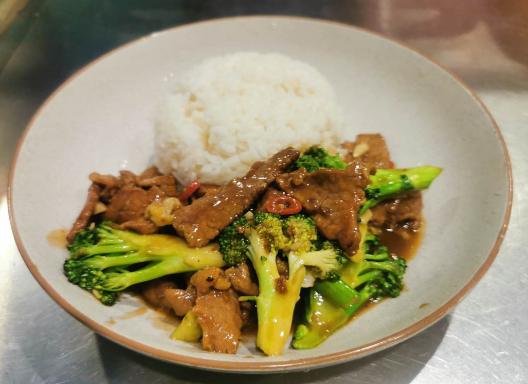 Beef and Broccoli Stir Fry with Rice, Cordial Cafe