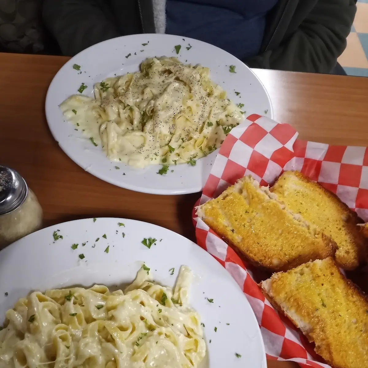 Fettuccine Alfredo