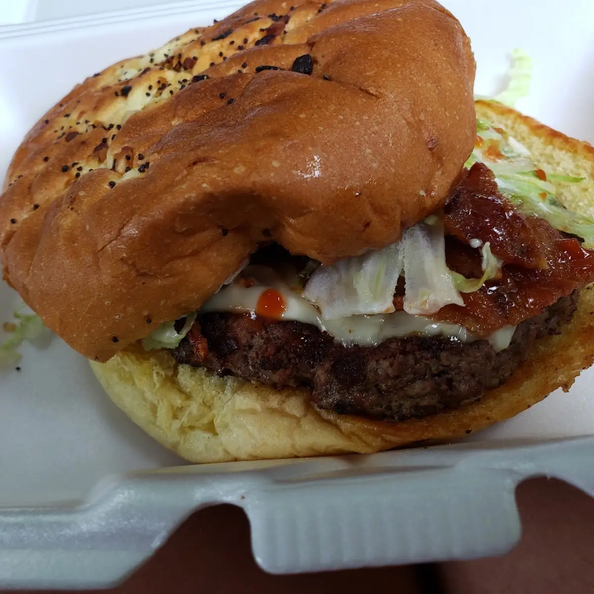 Bacon Cheeseburger with Lettuce