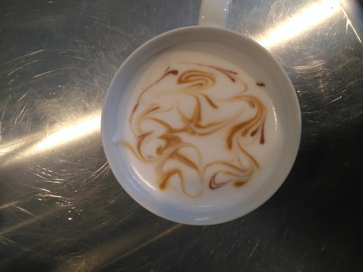 Cinnamon Roll Latté