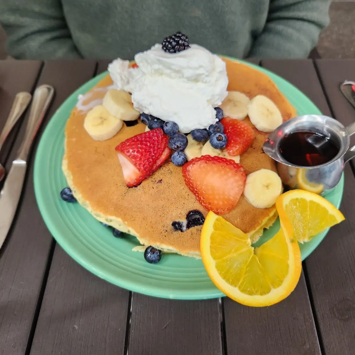 Fresh Fruit Pancakes