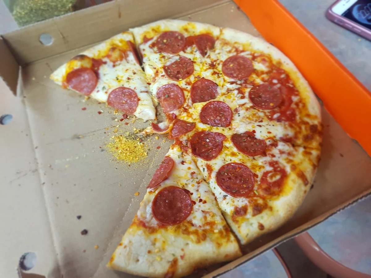Highlights, Pizza Pizza