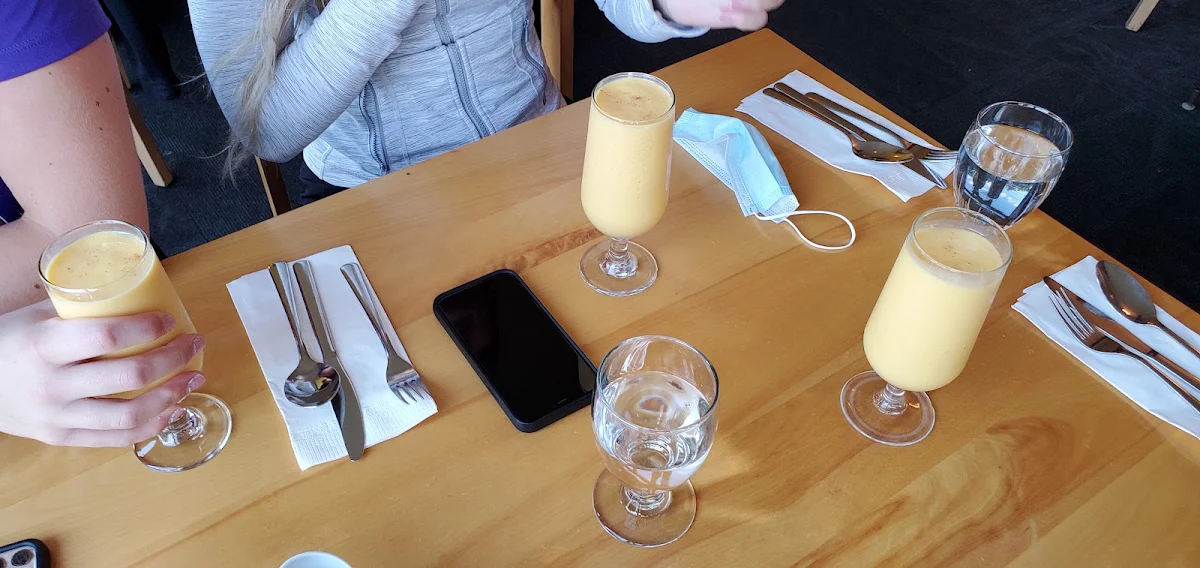 Mango Juice, Restaurant Shalimar