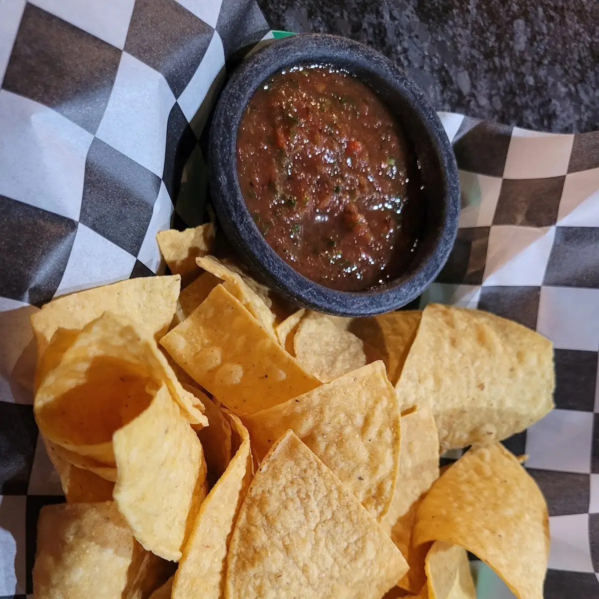 Chips & Salsa