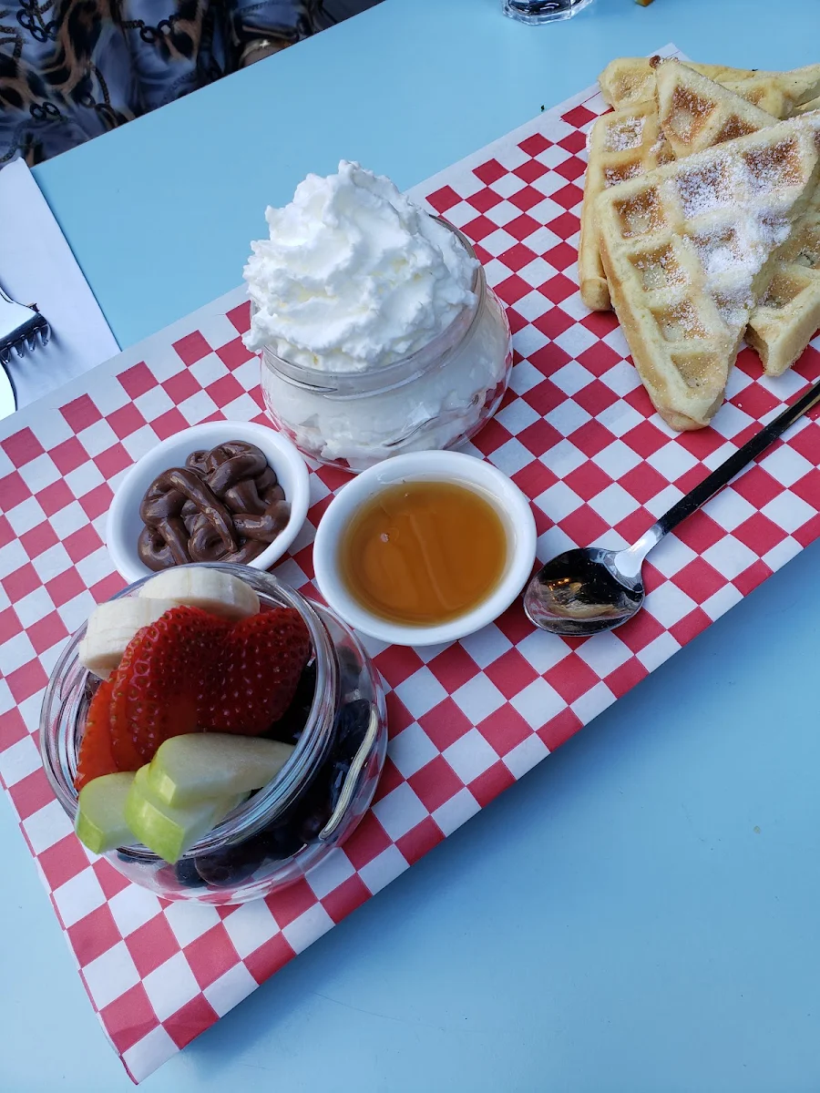 Landwer's Belgian Waffles, Cafe Landwer