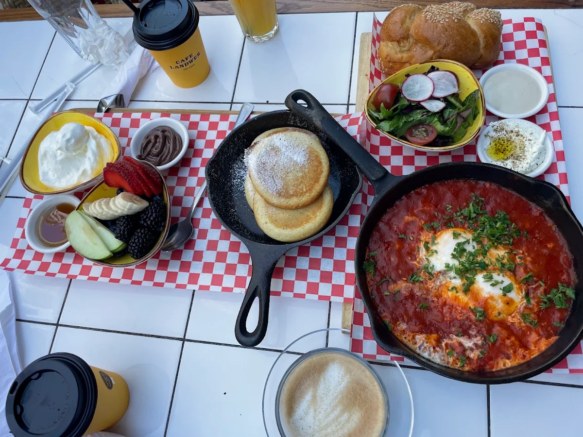Landwer's Shakshuka, Cafe Landwer