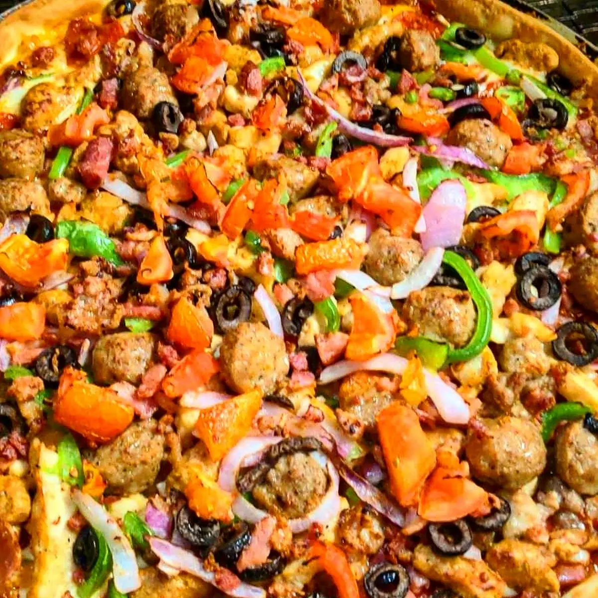 Large Thin Everything Except Pineapple and Jalapeno