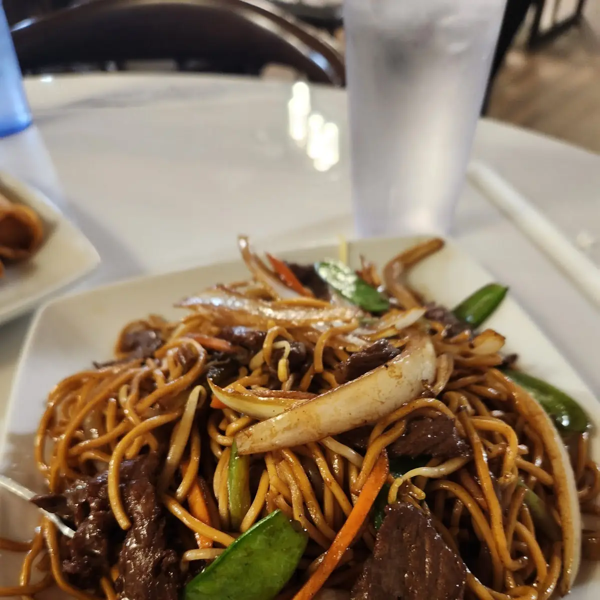 Black Pepper Beef Lo Mein