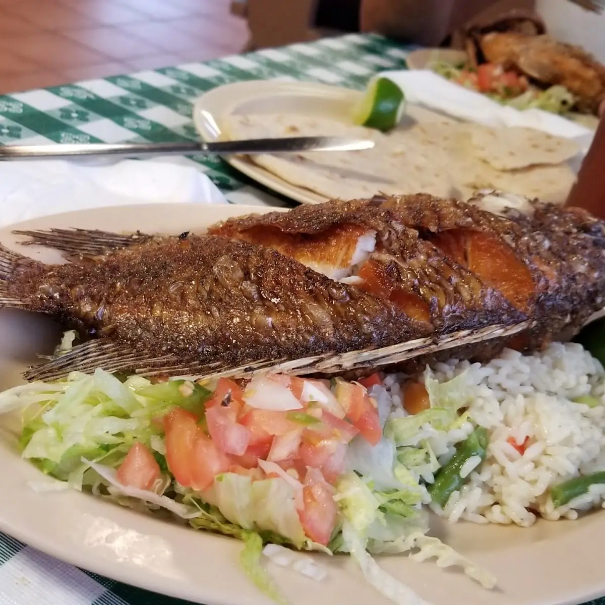 Pescado Frito Muy Bueno