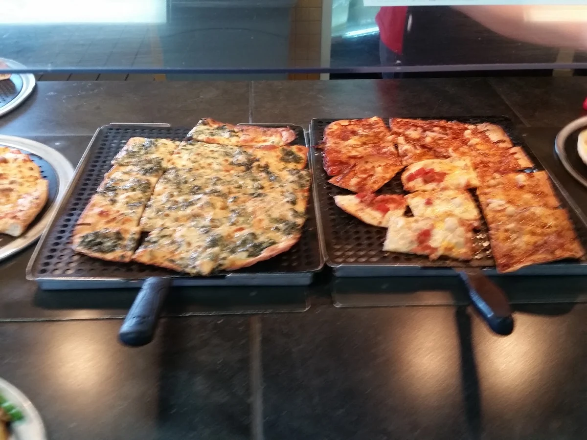 Flatbread L Deep Dish R