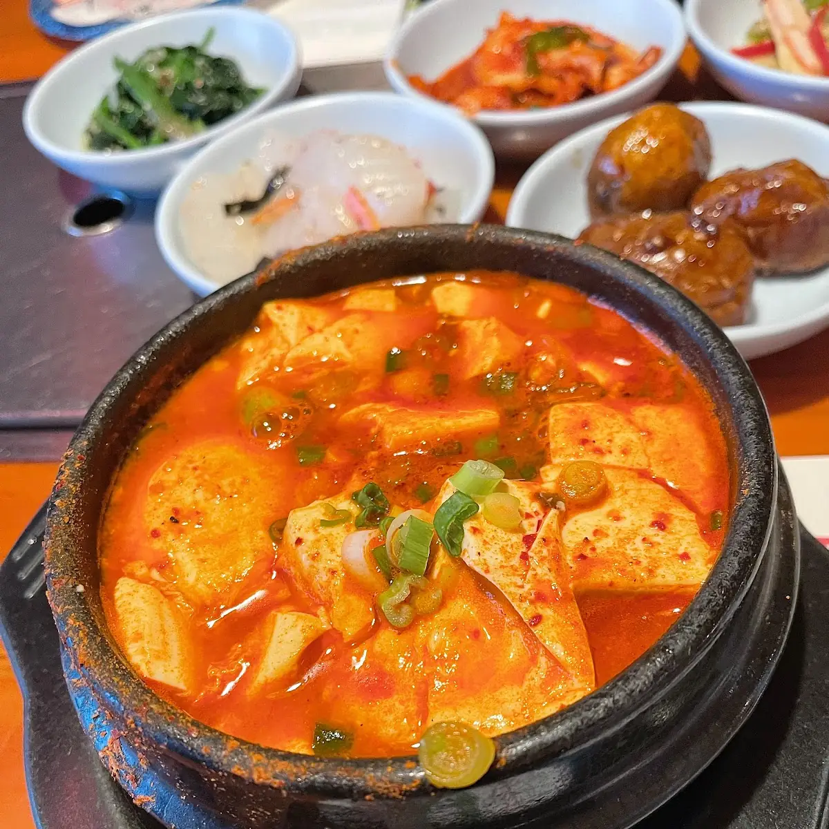 Assorted Seafood Tofu Soup