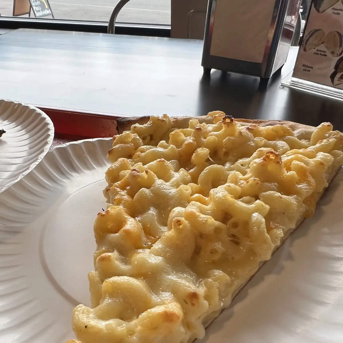 Mac & Cheese Parlor Pizzetta